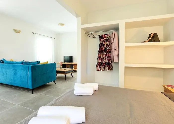 Ermioni's In * Agia Efimia