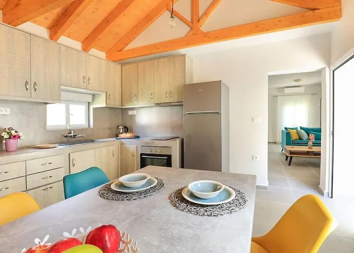 Feriehus Ermioni's In