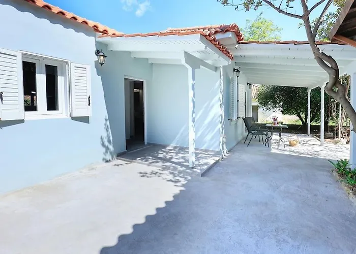 Ermioni's In Agia Efimia