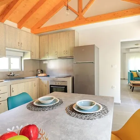 בית נופש Ermioni's In